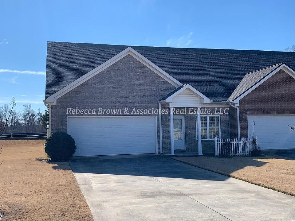 1st image of 409 Blackwood Ter SE