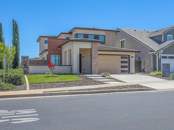 3rd image of 12182 Hetch Hechy Dr