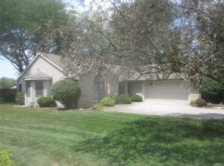 1514 Ridgewood Ln, Bluffton, IN 46714