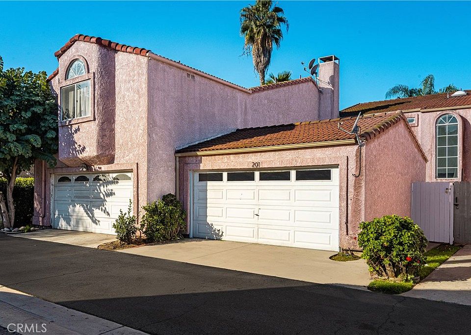 1st image of 201 Racquet Club Dr