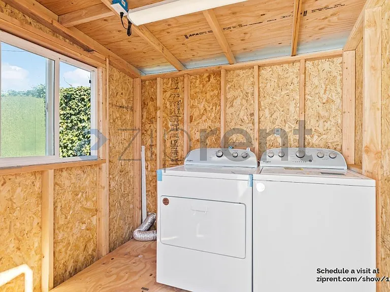 1729 Laine Ave #2 — Photo 13