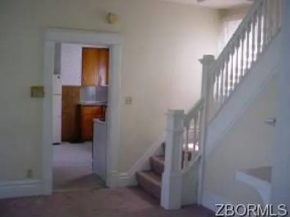 140 S Pembroke Ave, Zanesville, OH 43701