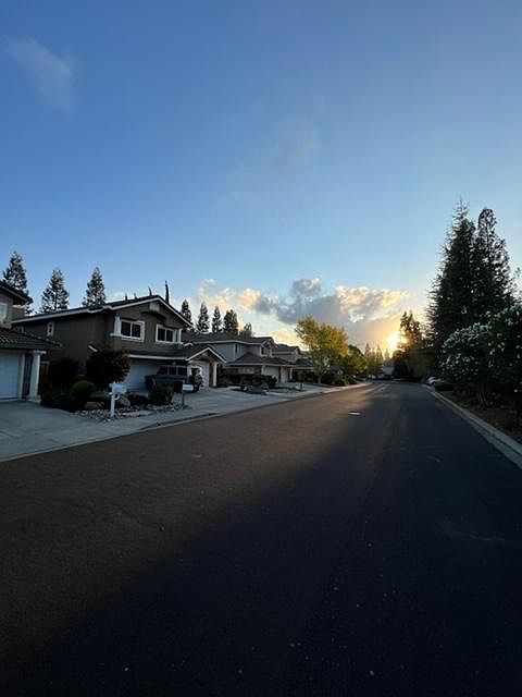 1st image of 4243 Knollview Dr