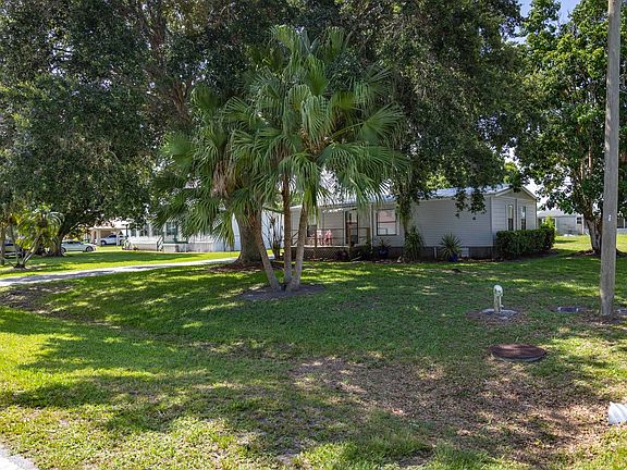 2nd image of 2330 SE 24th Blvd