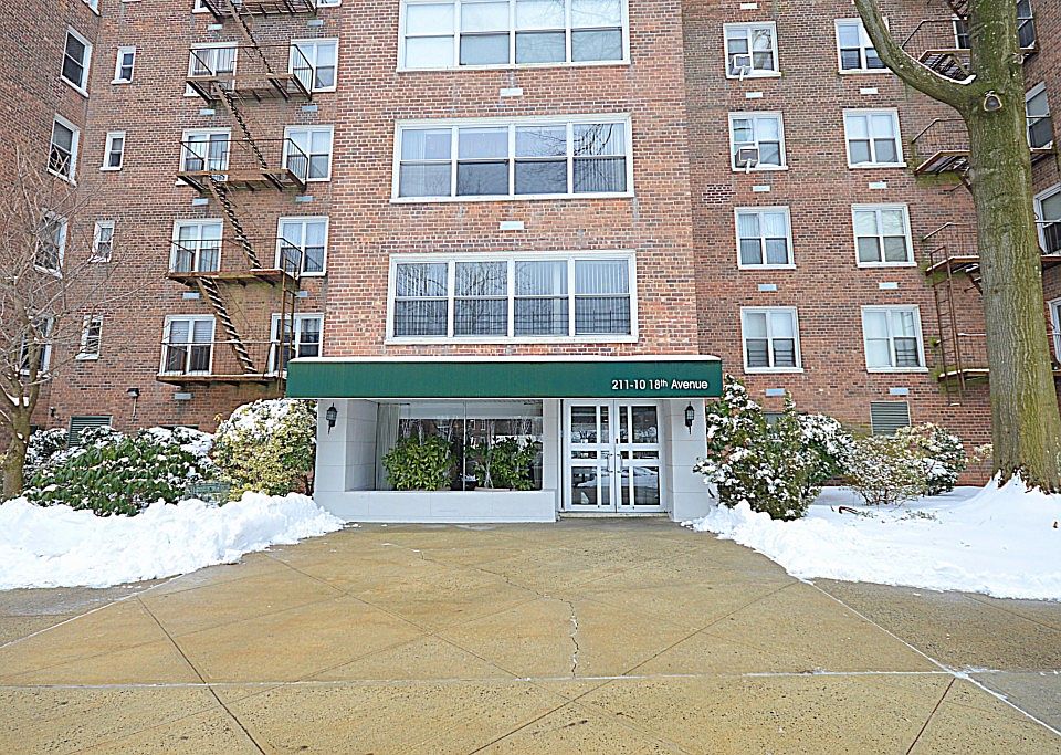 1st image of 21110 18th Ave APT 6C