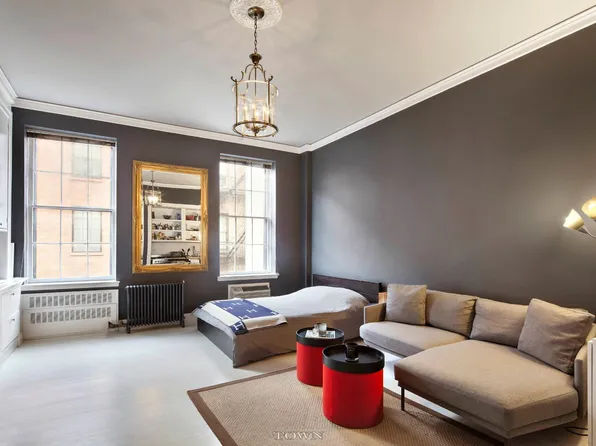 23 W 9th St APT 3R, Manhattan, NY 10011