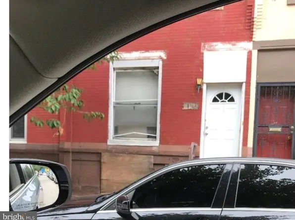 1633 Edgley St, Philadelphia, PA 19121