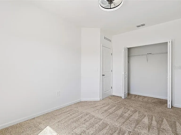 3334 Laurent Loop — Photo 18