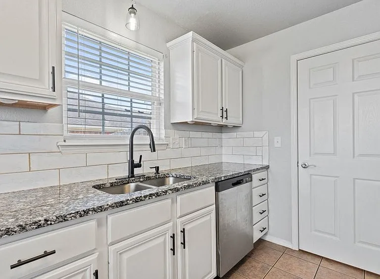 440 N Brookfield Dr — Photo 5