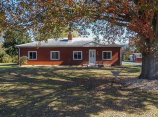 196 Stuart Ave, Stuarts Draft, VA 24477