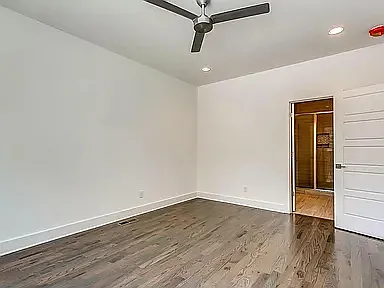 2423B Batavia St — Photo 15