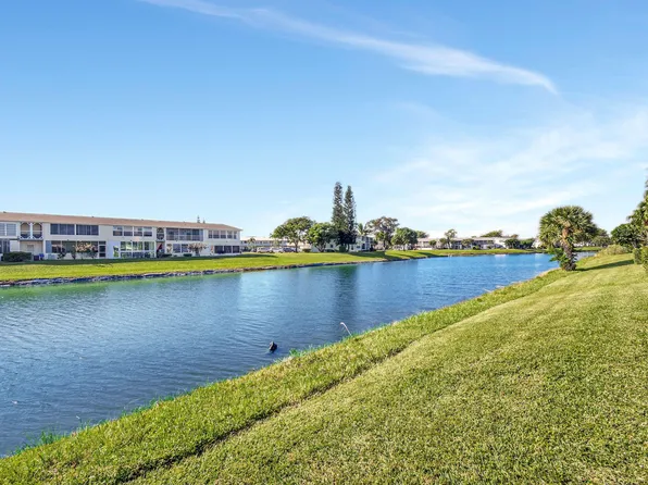 24 Chatham A, West Palm Beach, FL 33417