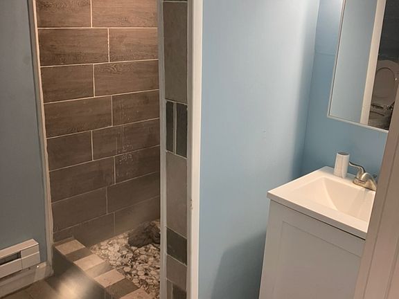 2nd image of 229 Marshall St #3