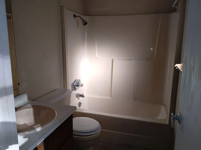 20056 Suncrest Dr — Photo 11