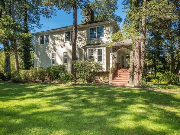 225 Rockingstone Avenue, Larchmont, NY 10538