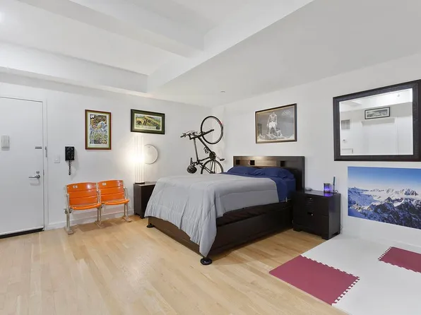 90 William St APT 11F, New York, NY 10038