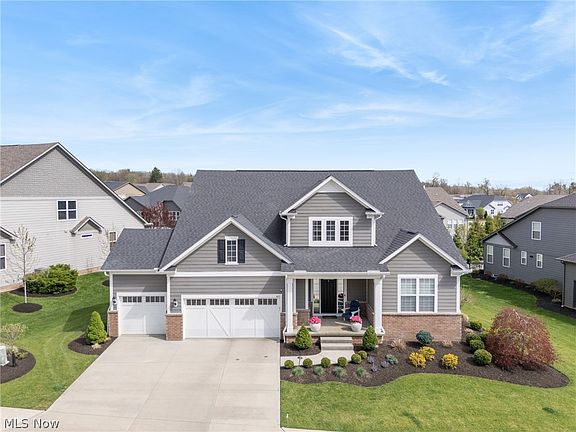 2nd image of 445 Crystal Lake Dr N
