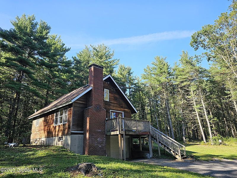 3rd image of 131 Stop 3 Dunbar Road
