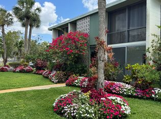 325 6th St S #325, Naples, FL 34102