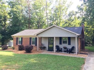 1380 Pebblebrook Rd, Winston Salem, NC 27105