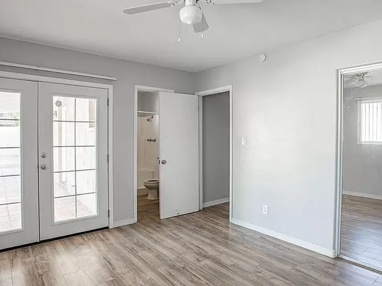 1233 S Hardy Dr — Photo 18