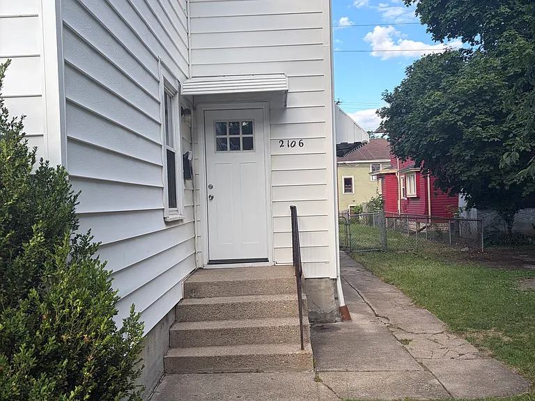 2106 N Wells St — Photo 3