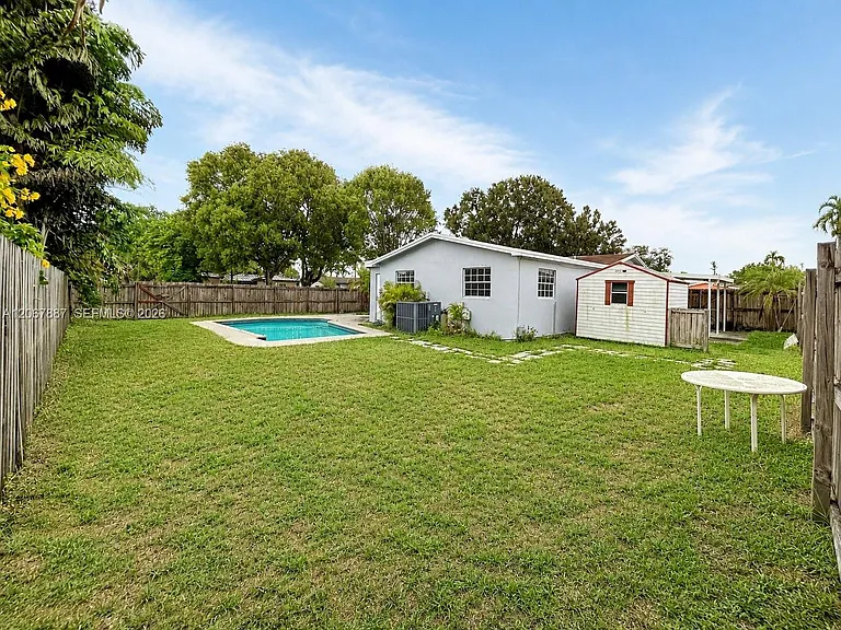 6921 NW 5th Ct — Photo 27