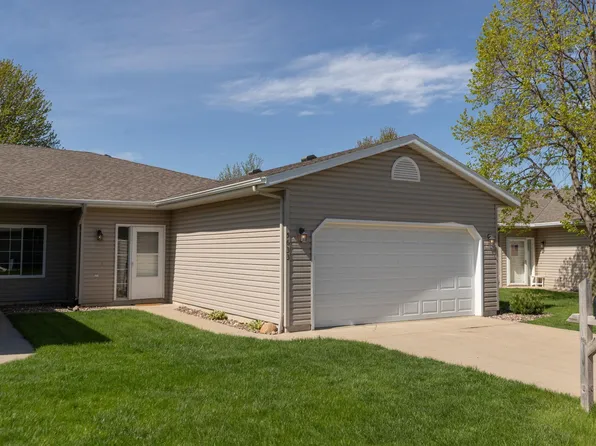 5633 White Oaks Ln NW, Rochester, MN 55901