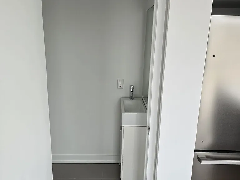35 Birchcliff Ave #9 — Photo 11