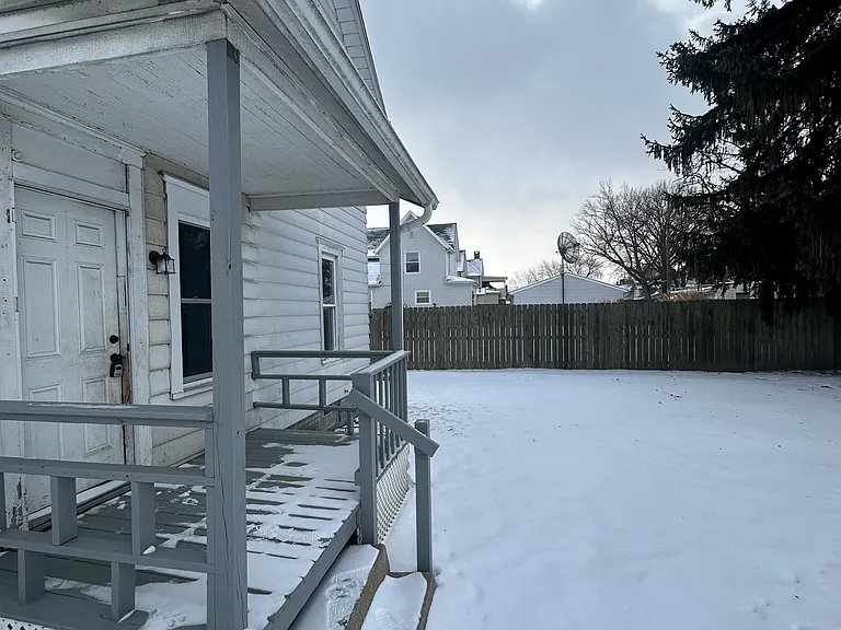 911 Garfield Ave SW — Photo 12