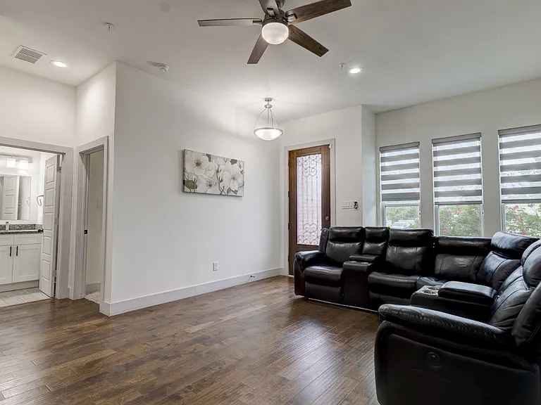 6043 Rivendell Dr — Photo 16