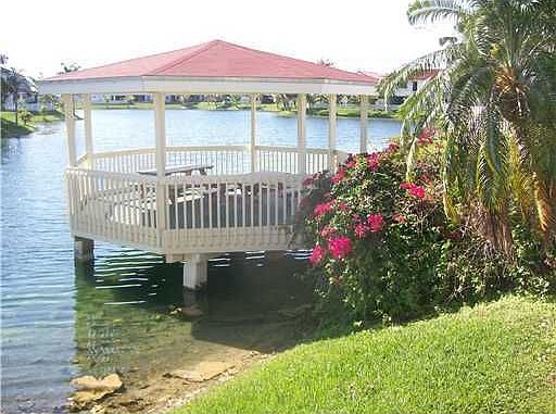 2nd image of 2814 San Remo Cir