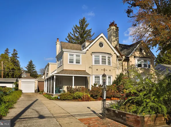 3115 W Queen Ln, Philadelphia, PA 19129