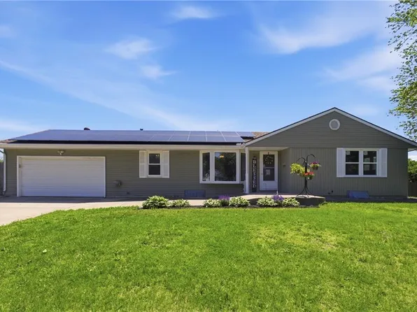 12105 E 41st St, Independence, MO 64052
