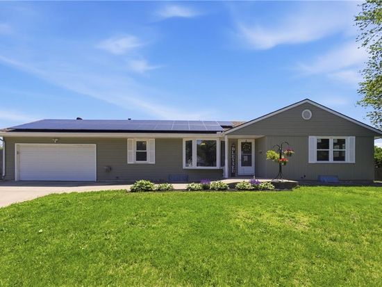 12105 E 41st St, Independence, MO 64052