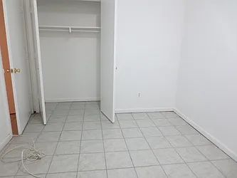 Rented by Robyn Lee, LREB