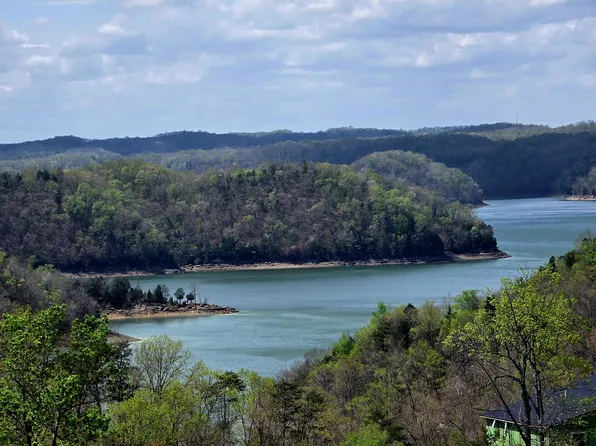 100 Waters Edge Trl, Monticello, KY 42633