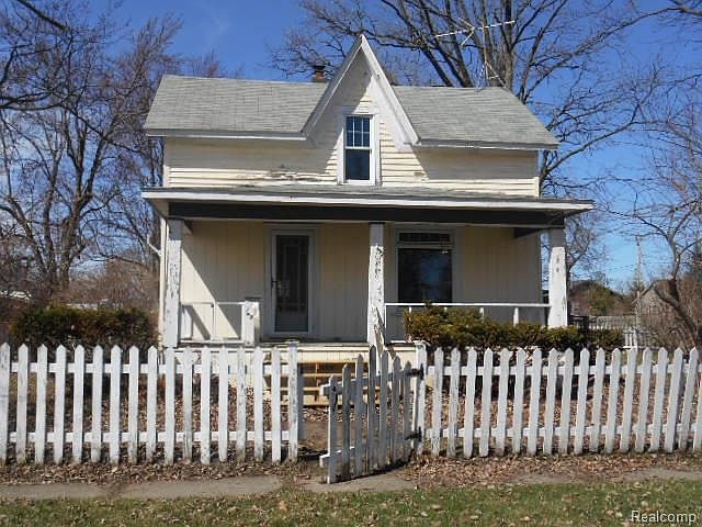 1st image of 6946 James St