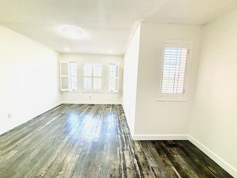 56 Kimono Cres — Photo 19