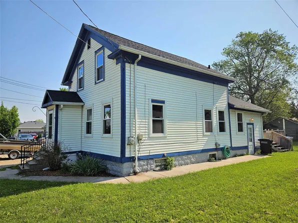 1636 Central St, Oshkosh, WI 54901