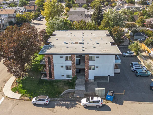 490 7th Ave, Kamloops, BC V2C 3T2