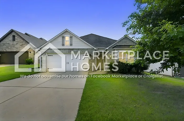 2758 Lily Cir — Photo 1