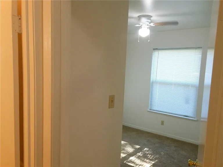 2308 Barton Skyway #B — Photo 13