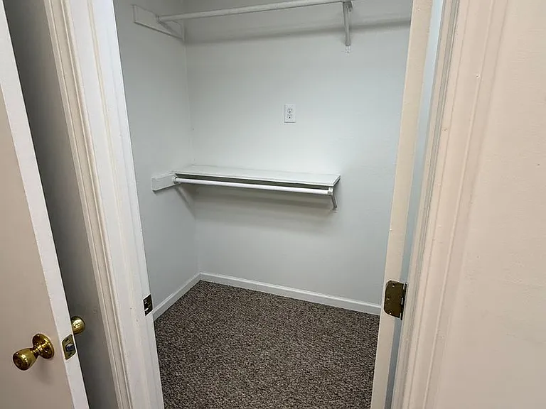 126 S Main St — Photo 8