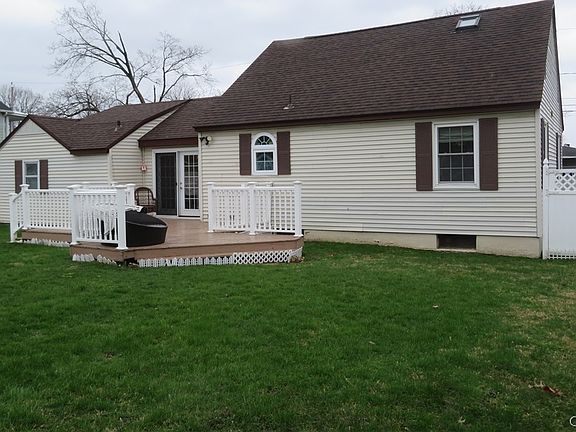 4th image of 1664 Grandview Ave