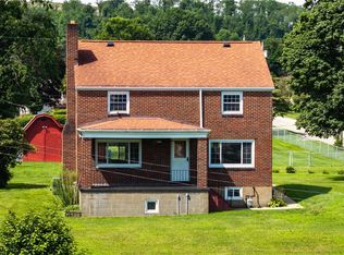 922 Foster Rd, Clairton, PA 15025