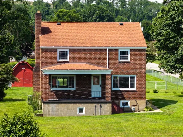 922 Foster Rd, Clairton, PA 15025