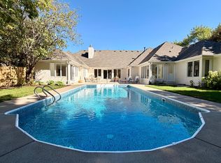 10725 Purdey Rd, Eden Prairie, MN 55347