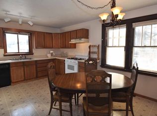923 E Conway St, Milwaukee, WI 53207