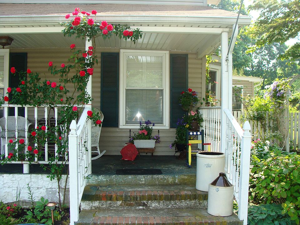 Cozy front porch